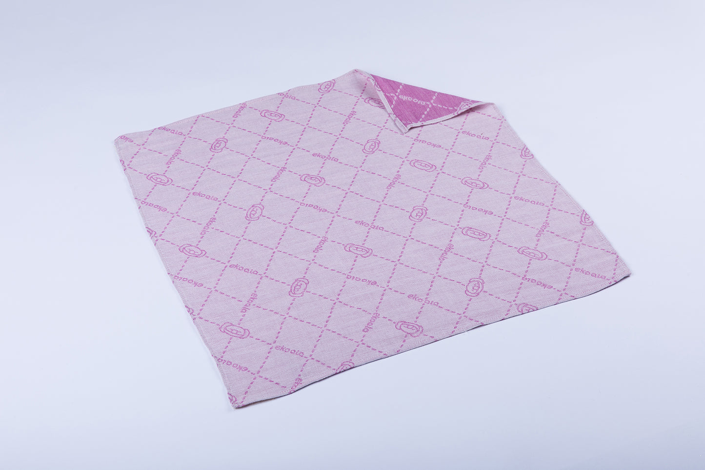 Minú and eKibby - Small Swaddle plus Bib Holder - Purple